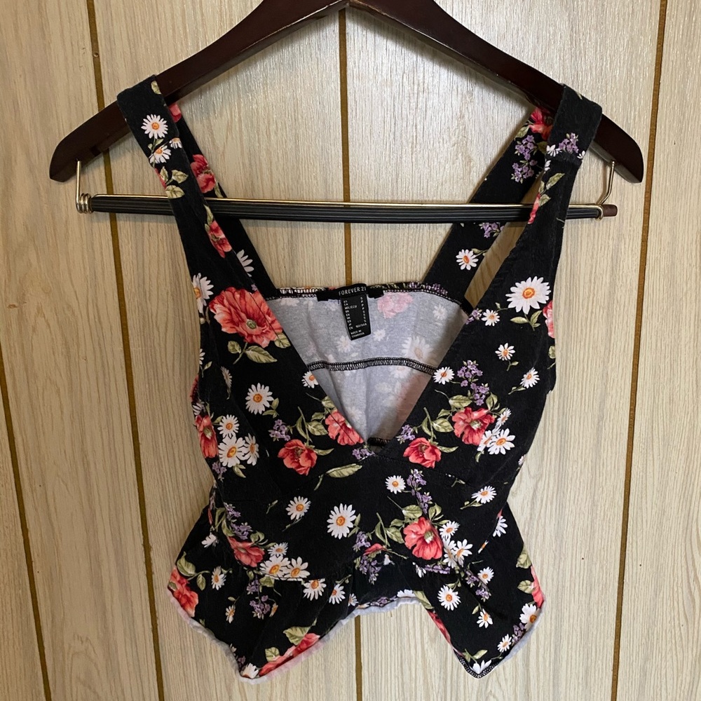 Crop top